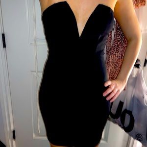 Black V shaped Body con dress
